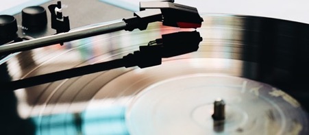 Vinyl sales continue to grow in the UK