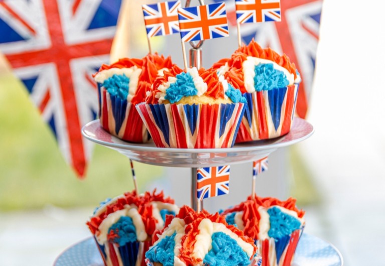 GIVEAWAY: Queen's Platinum Jubilee